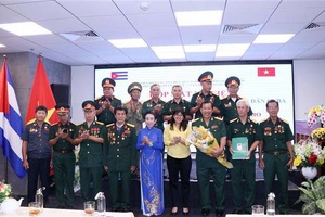 Vietnamese, Cuban people promote friendship, solidarity
