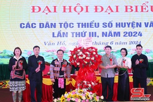 Van Ho district’s 3rd congress of ethnic minorities held