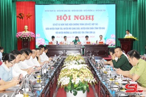 Son La, Yen Bai districts review cooperation in agriculture-tourism development, cultural peservation
