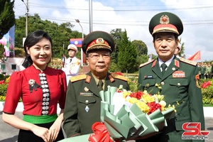 'Second Vietnam-Laos border defence friendship exchange: welcome ceremony held for Lao delegation 