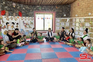 'Phieng Mut Kindergarten handed over to Muong Gion commune