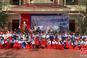 'Programme provides meals for students in Thuan Chau district