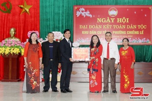 Provincial chief joins Great National Unity Day in Son La city’s Chieng Le ward