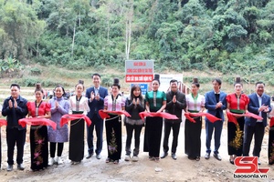 Iron bridge over Nam Pat stream inaugurated