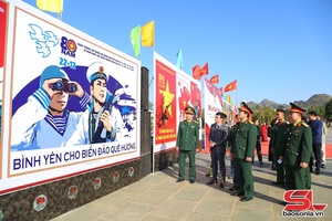 Poster exhibition marks 80th anniversary of Vietnam People’s Army