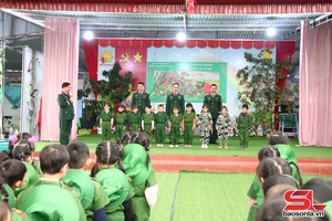 'Preschool children take part in "A Day as a Soldier" extracurricular programme