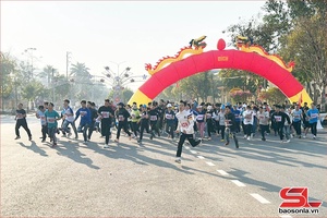 "Quynh Nhai shines bright in 2025" race held

