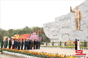 Provincial leaders pay tribute to King Le Thai Tong, President Ho Chi Minh, martyrs