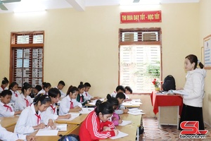 '37 schools in Son La recognised as meeting national standards