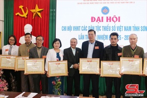 Đại hội Chi hội văn học nghệ thuật pưng chựa nọi côn Việt Nam tỉnh Sơn La tưa thứ VII