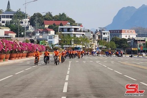 Son La Power Company responds to Earth Hour 2025 with bicycle ride