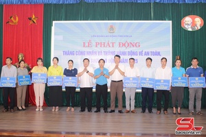  Lễ púc chuân “Bườn Công nhân cánh Bườn dệt vịa ma nhẳn pào tiêng àn chơ dệt vịa pì 2025”
