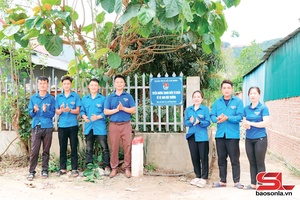 'Hluôk nênhs Púng Bánh cxiv tsa jêx jok yiaz