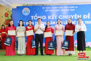 'Tẳng tánh trường mầm non àu làn nọi dệt càng òng