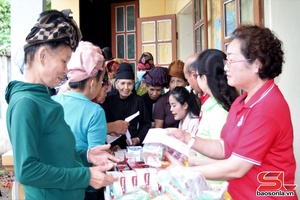 'Free health check-ups, medicine offered to Chieng La people