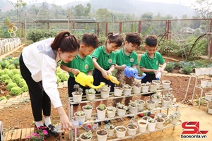 '52 schools in Thuan Chau district meet national standards