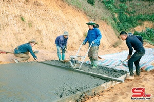 'Over 1.8 km of rural roads concreted