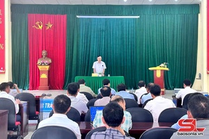 'Chairman of provincial People’s Council inspects trial operation of two-tier local government model in Phieng Cam commune