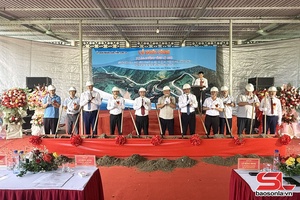 'Construction begins on inter-provincial road linking Son La and Lai Chau