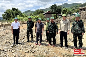 'Đồng chí Chủ tịch UBND tỉnh kiểm tra kẻ cặm siệt hại pộ phồn nong nẳng pưng địa phương