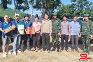Provincial Vice Chairman inspects disaster recovery efforts in Huoi Mot commune