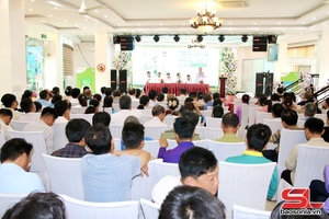 'Experts share agricultural knowledge in Mai Chau  
