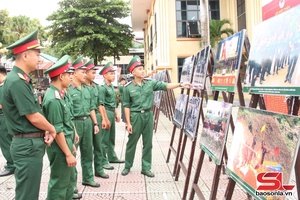 ' Nthuôr zênhx zav “80 shông tsôngv tuz lênhv tỉnh Sơn La–Cênhz cưv jông, truôx siaz ntâuk zênhx tros”
