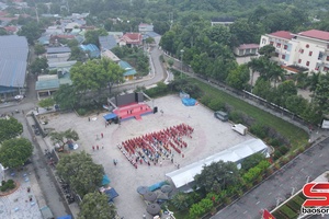'Running race held in Muong La commune