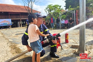 Pêx xênhv, shuv xênhz siv tir tar tuô hluôr tơưk cuz thiaz chơưv tiz nênhs
