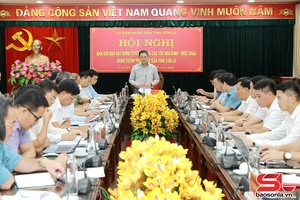 'Provincial leader urges acceleration of site clearance for Hoa Binh – Moc Chau Expressway project