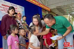 Chương trình “Nhôm xỏng học bổng Hùa chàư đì khòng pưng chảu dòm ngơn cốc”