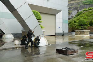 'Drill on armed attack response, bomb disposal held at Son La Hydropower Plant 