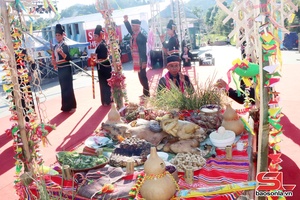 Son La showcases traditional ethnic culture through new rice celebration performance