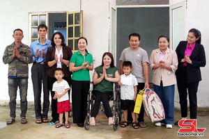  Pùa ma luông muôn hòm hảư pưng chua hươn cặt côn ngoi ke 