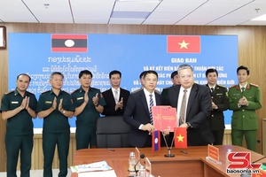 ' Uô jông côngz xưv siz chos por hưv thiaz phax tar tuô, hluôr tơưk cuz har jôngr thax tsav đriv têz Sơn La – Hủa Phăn