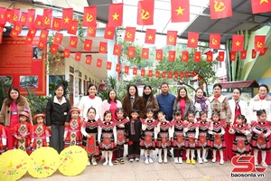  Pày dàm cánh nhôm xỏng pưng đơn vị trương ép pộp dan Mự say xòn Việt Nam