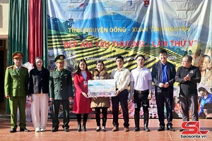 'Programme brings gifts, meals to Muong Cai students