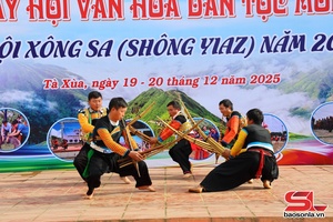 Mự hội văn hóa chựa côn Mông pì 2025