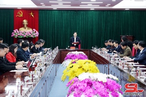 'Họp Ban Uồn pa nả vịa bâu cử tỉnh