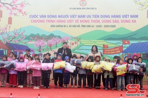 'Luôs hâux lưv thâux hax huv Việt mul muôs trâu jêx jol, thax tsav tox siaz đêz đrôngs