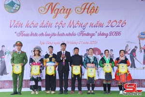 Mong culture comes alive at Xim Vang festival