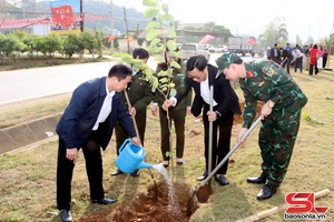 Chiềng Mung chos ntông “Ndo njôngr txiax njis Zơưv Côngz Hôz”