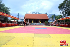 'Folk games attract crowds at Incense Offering Festival 2026 at Hai Ba Trung Temple