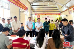 Election day buzz builds along Ma River