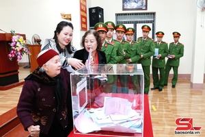 Sơn La shir phaz lus Hnuz bầu cử