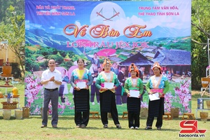 Gameshow “Return to my village” in Muoi Noi and Binh Thuan communes