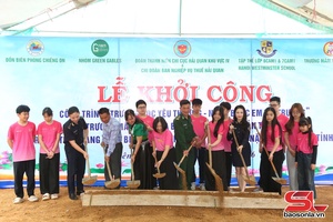 'Piz cxiv puôz tsêr cơưv “Yar cơưv hmor yuô – paz tuz cơưv muk cơưv ntơưr” thiaz “Chi cax cêr đriv têz”