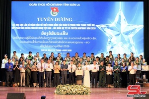 'Pọ nả học sinh Lao pộp dan chiềng chiên lang Bunpimay