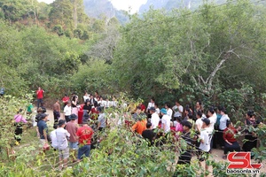 'Paz nov Famtrip cxênhz hâux lưv nuôv zax ntơưv phường Chiềng An