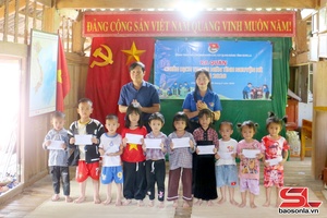 Chấp năm ók quân thanh niên chôm hặp dệt vịa đì mua he pì 2026